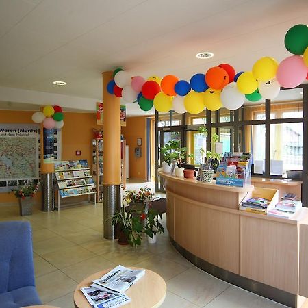 DJH Jugendherberge Waren - Müritz Exterior foto