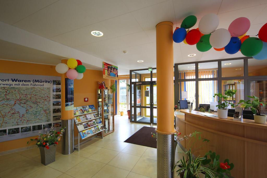 DJH Jugendherberge Waren - Müritz Exterior foto