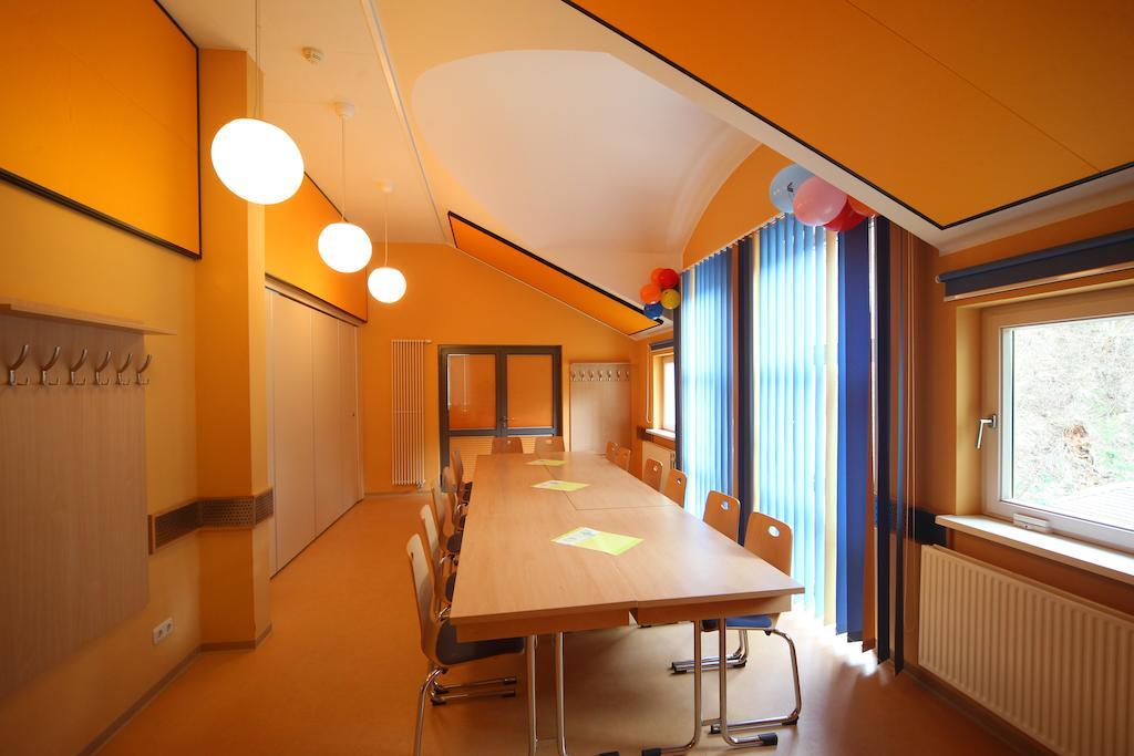 DJH Jugendherberge Waren - Müritz Exterior foto