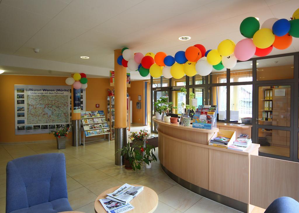DJH Jugendherberge Waren - Müritz Exterior foto