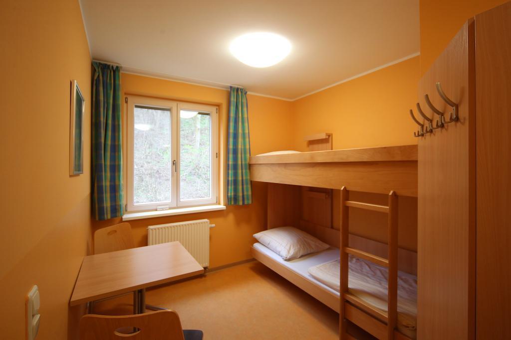 DJH Jugendherberge Waren - Müritz Habitación foto